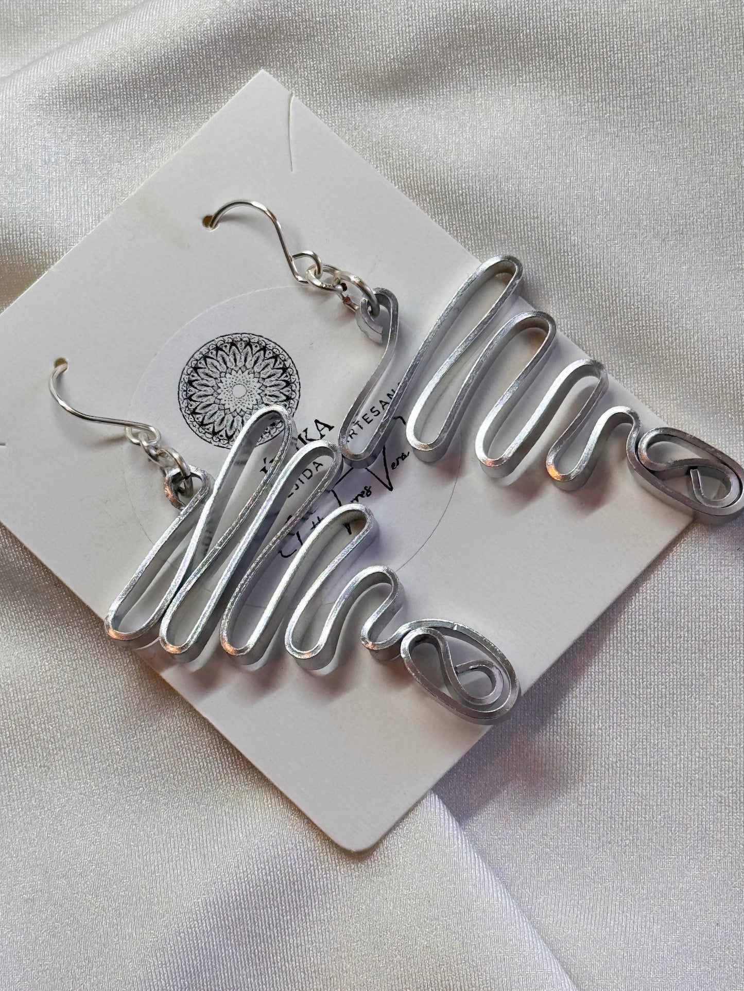 Aretes de aluminio color plata