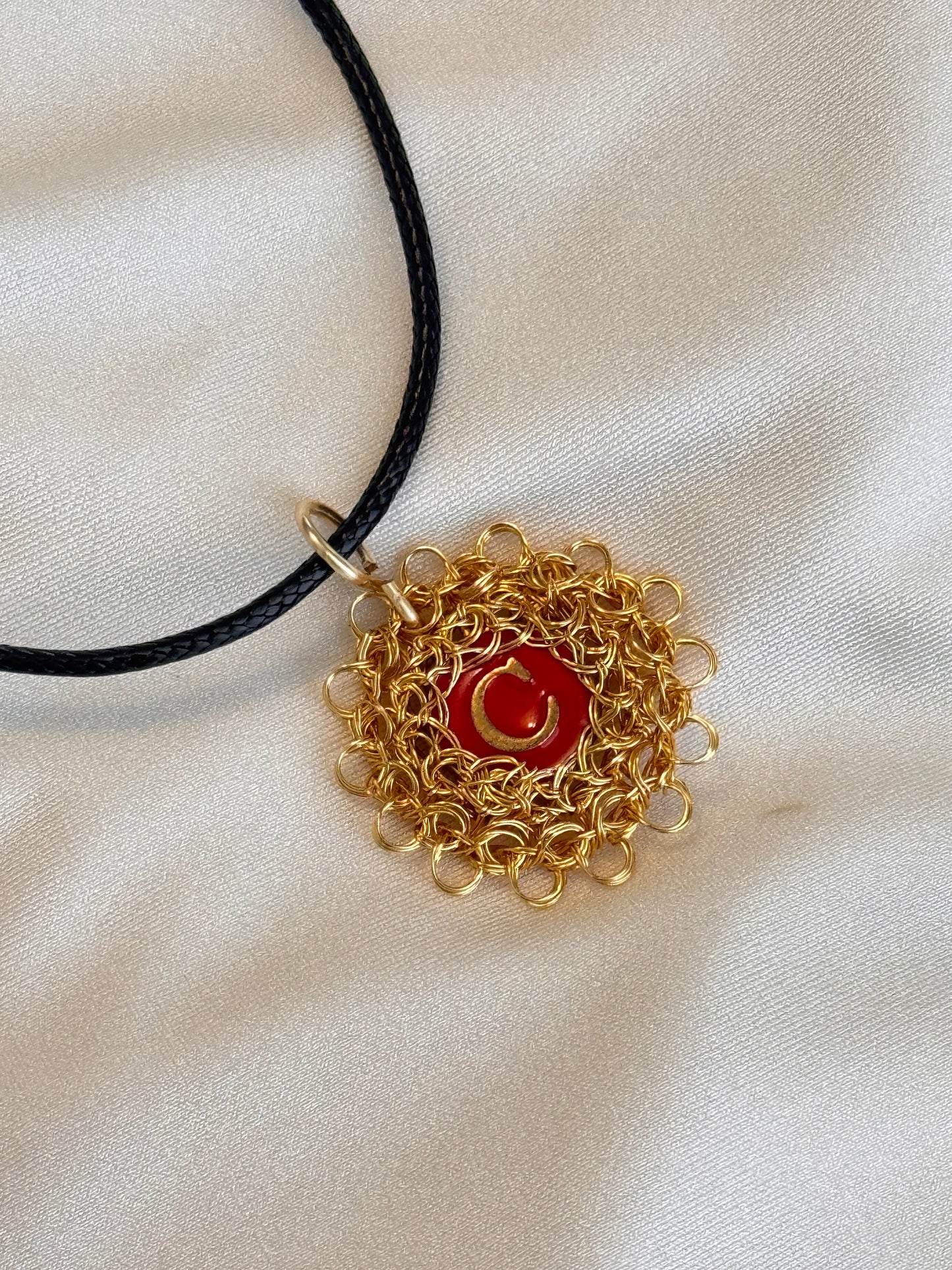 C Initial pendant